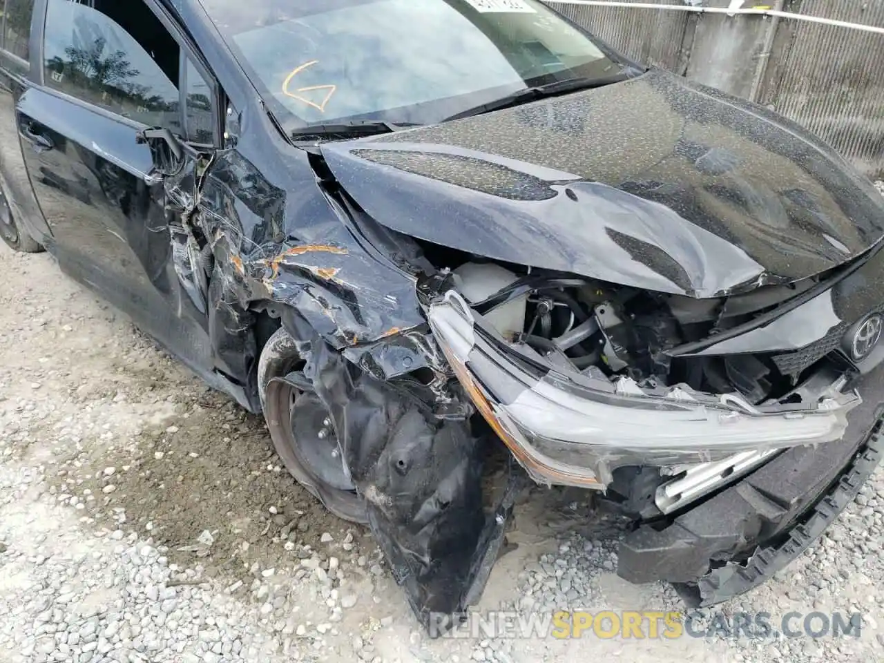 9 Photograph of a damaged car 5YFEPMAE3MP169816 TOYOTA COROLLA 2021