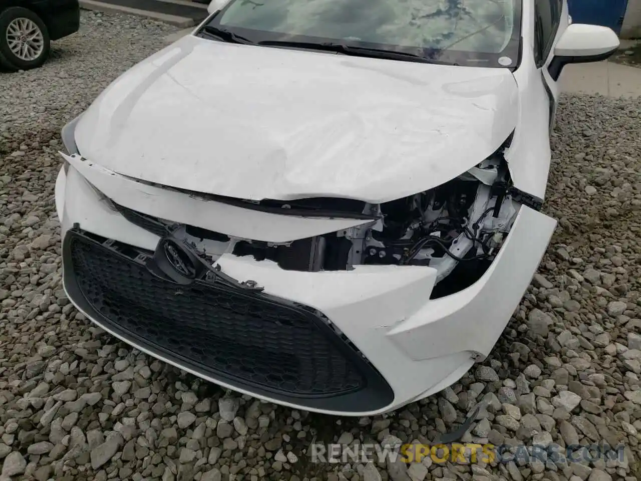 9 Photograph of a damaged car 5YFEPMAE3MP169878 TOYOTA COROLLA 2021