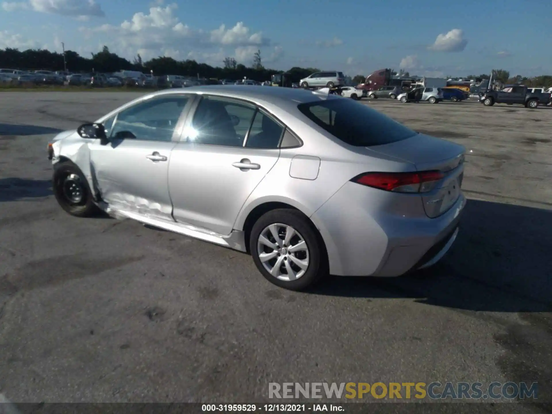 3 Photograph of a damaged car 5YFEPMAE3MP170321 TOYOTA COROLLA 2021