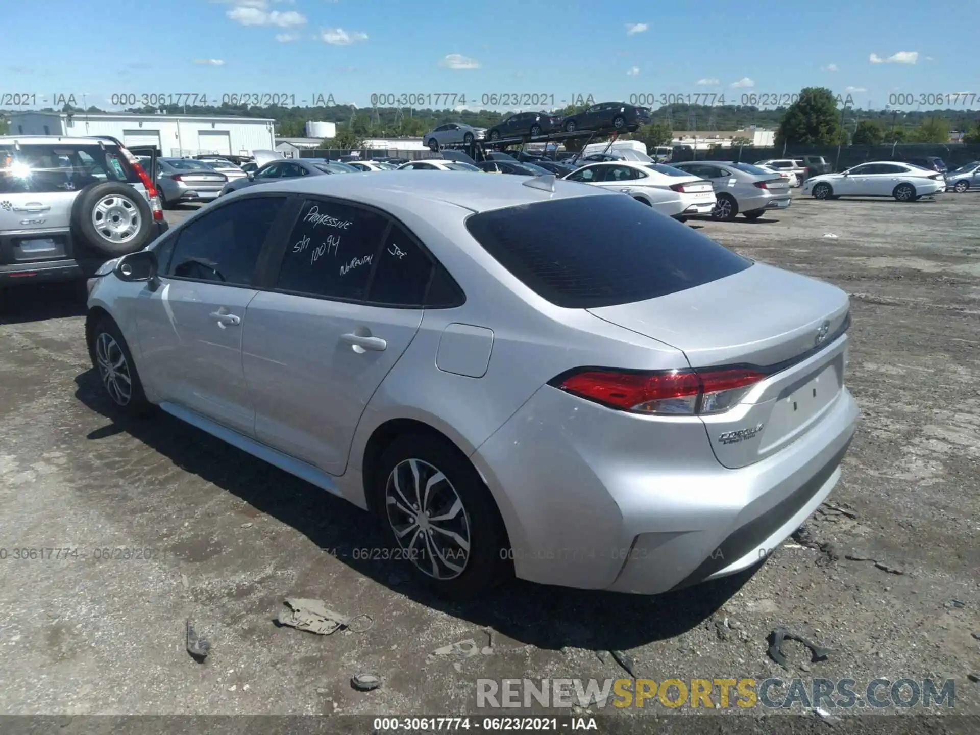 3 Photograph of a damaged car 5YFEPMAE3MP170786 TOYOTA COROLLA 2021