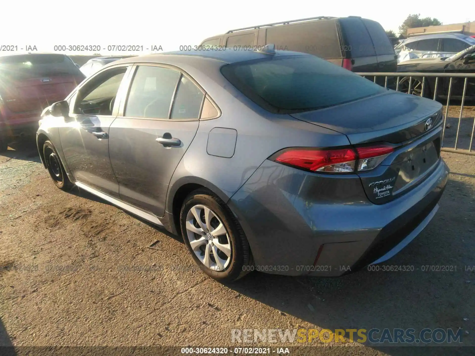 3 Photograph of a damaged car 5YFEPMAE3MP171615 TOYOTA COROLLA 2021