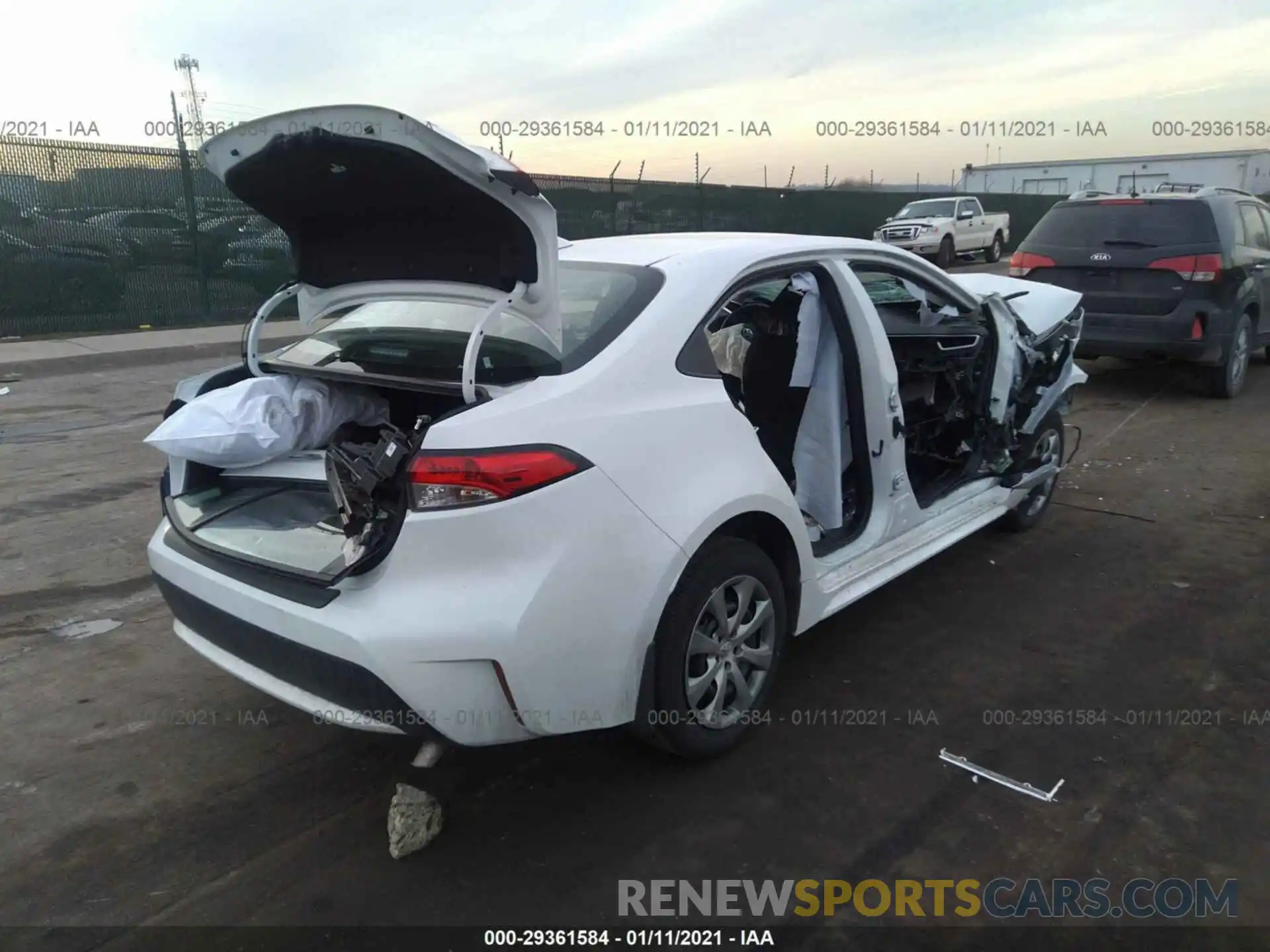 4 Photograph of a damaged car 5YFEPMAE3MP175194 TOYOTA COROLLA 2021