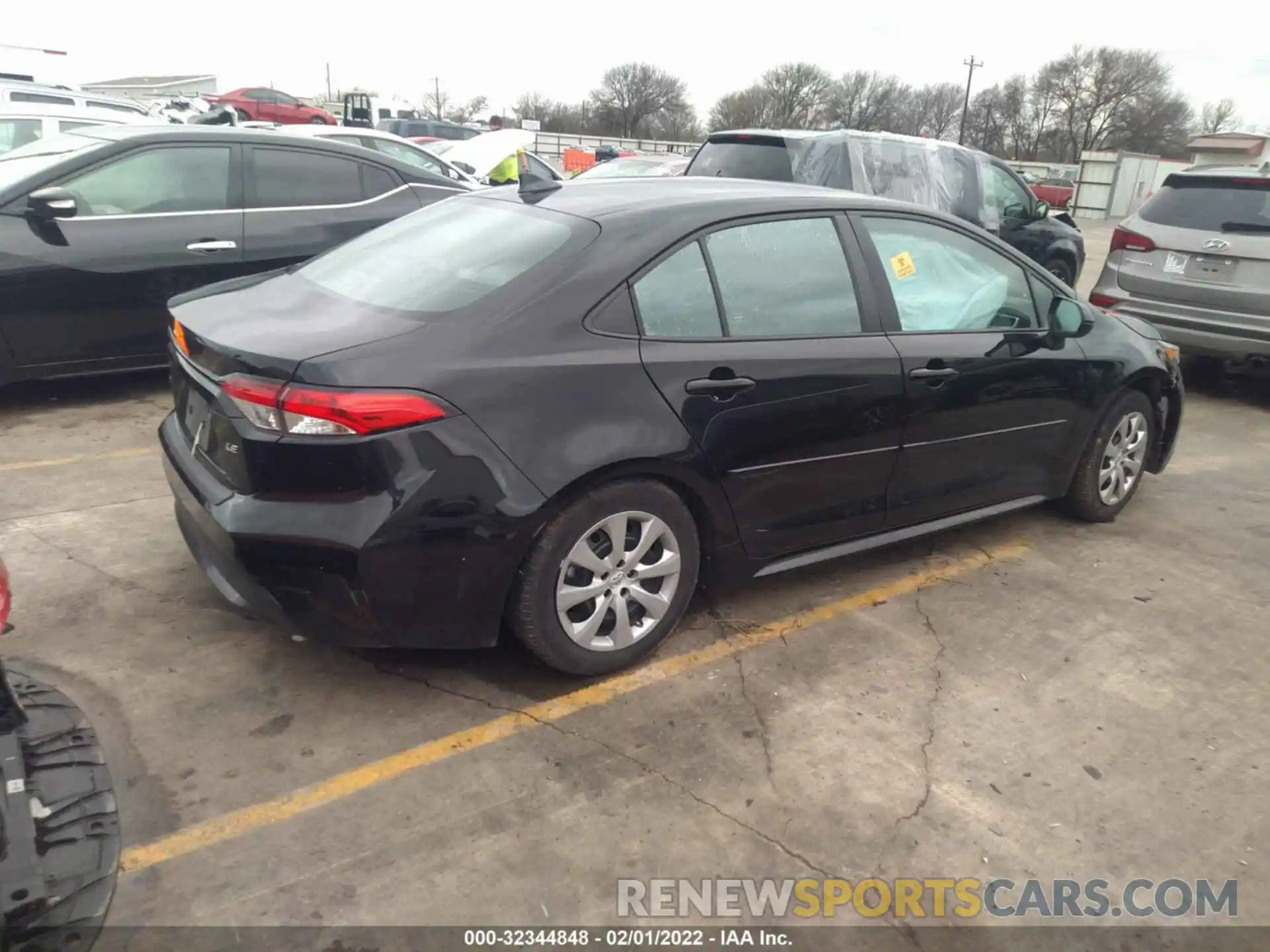 4 Photograph of a damaged car 5YFEPMAE3MP183456 TOYOTA COROLLA 2021