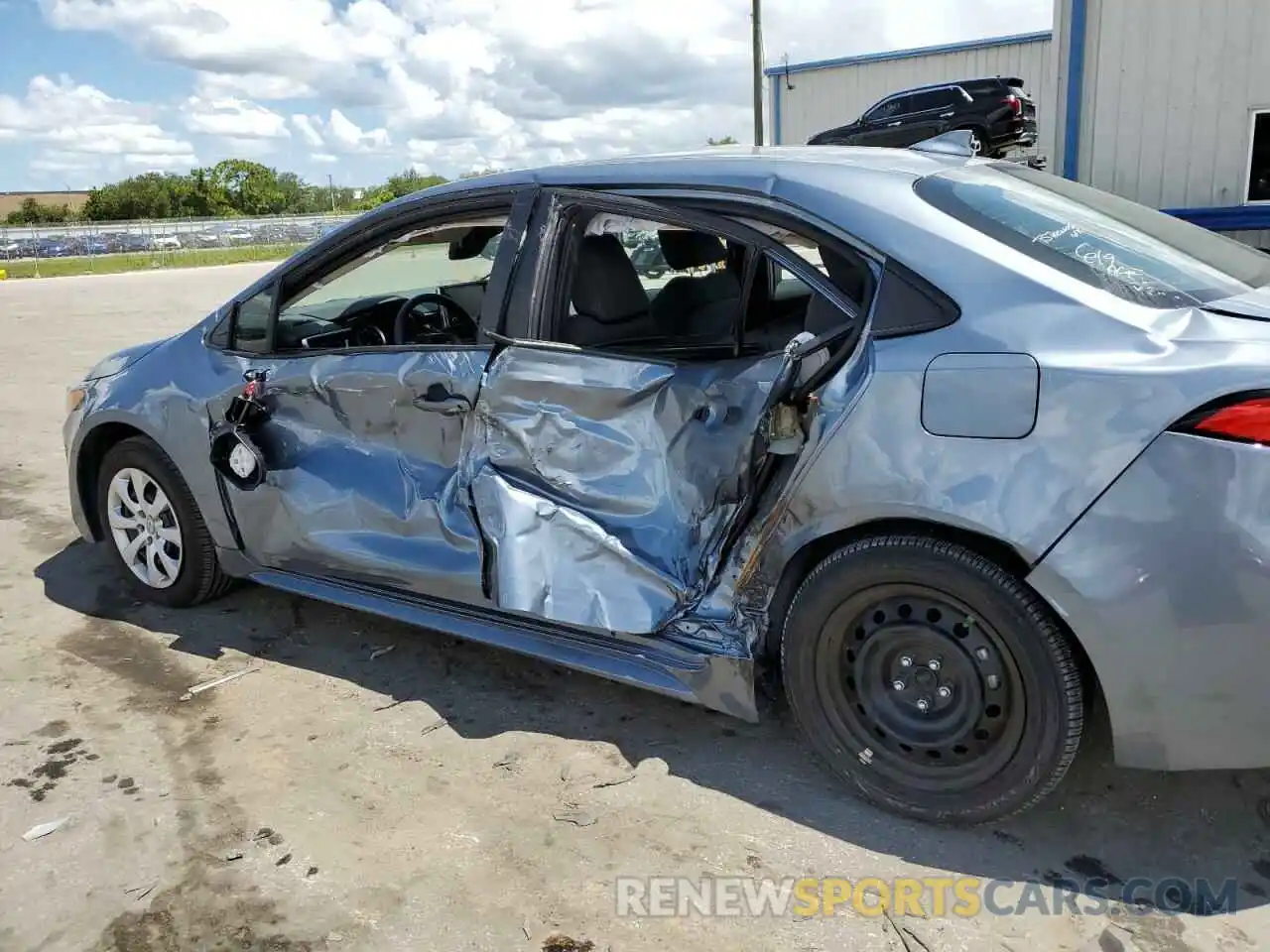 9 Photograph of a damaged car 5YFEPMAE3MP183523 TOYOTA COROLLA 2021