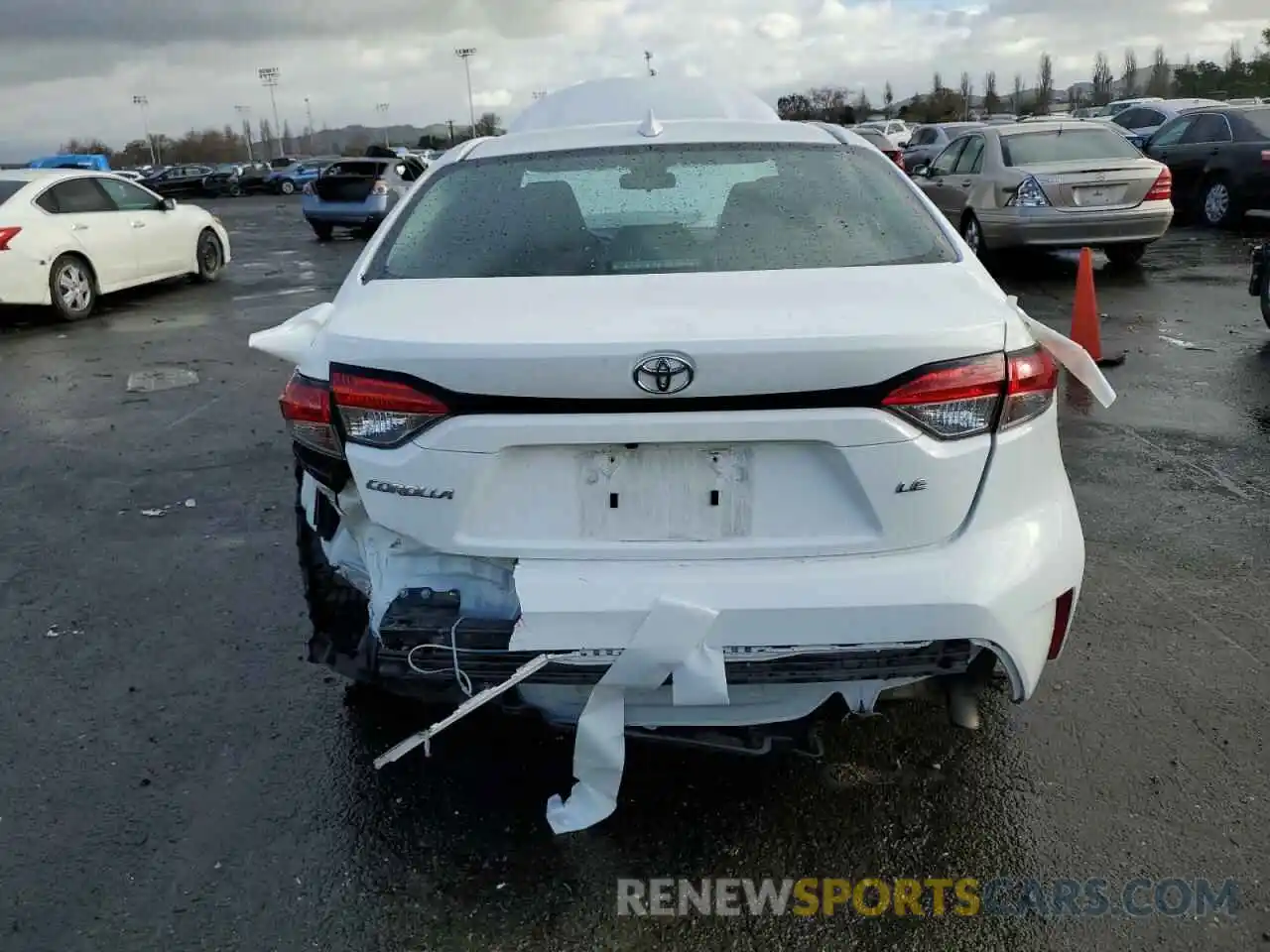 6 Photograph of a damaged car 5YFEPMAE3MP184476 TOYOTA COROLLA 2021