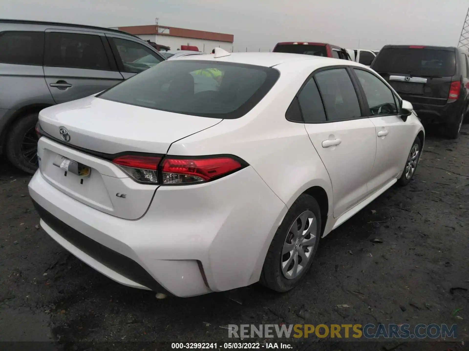 4 Photograph of a damaged car 5YFEPMAE3MP184784 TOYOTA COROLLA 2021