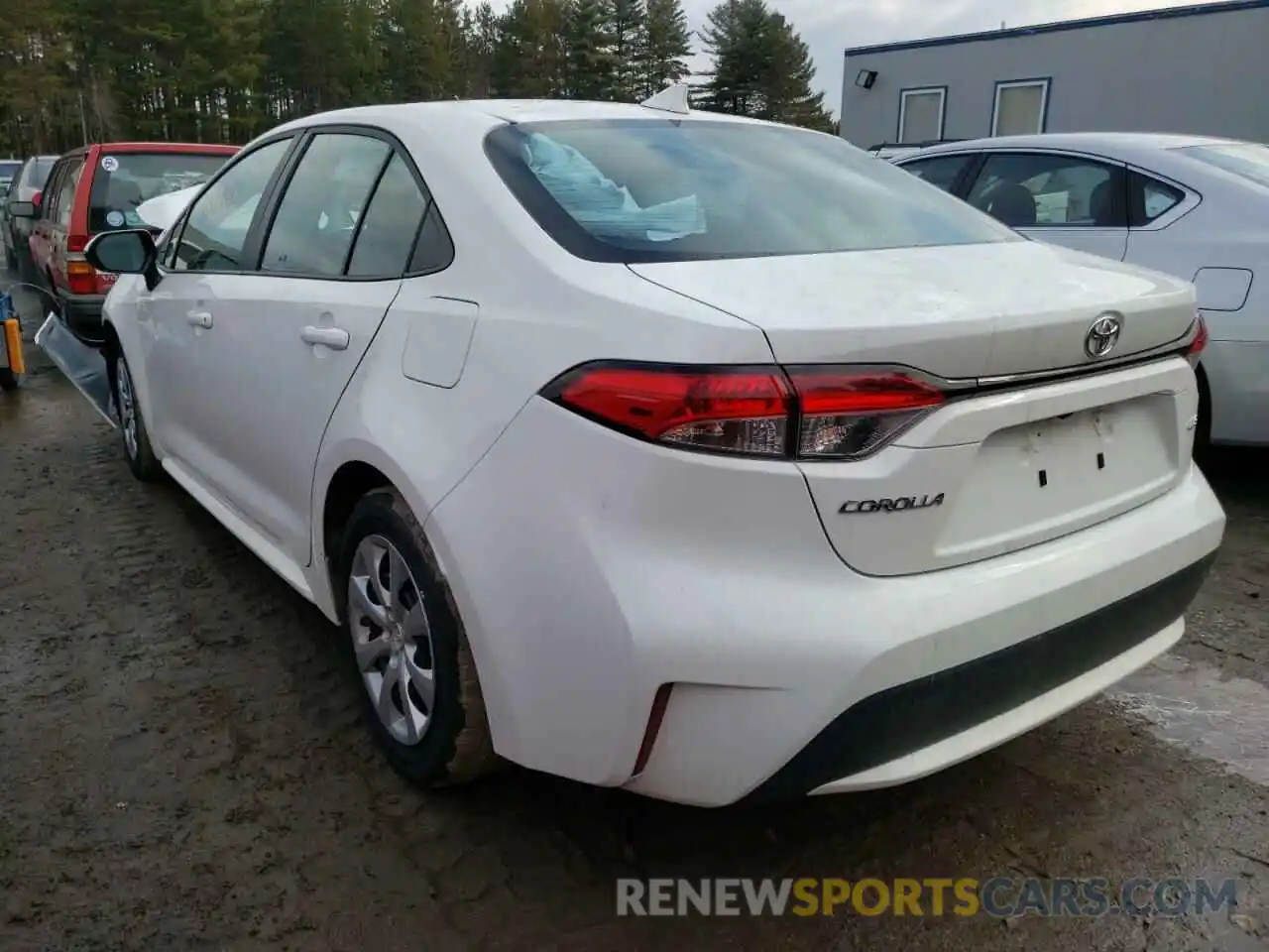 3 Photograph of a damaged car 5YFEPMAE3MP185742 TOYOTA COROLLA 2021