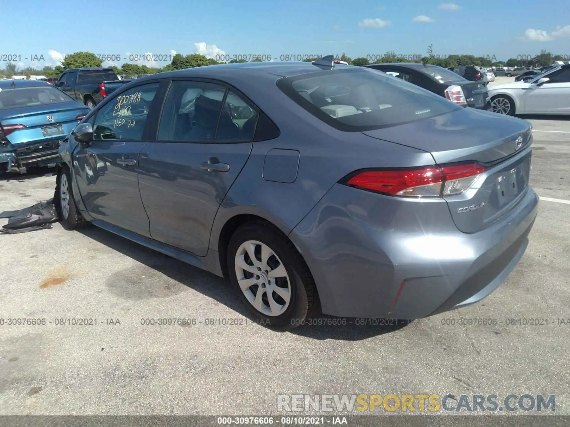 3 Photograph of a damaged car 5YFEPMAE3MP186423 TOYOTA COROLLA 2021