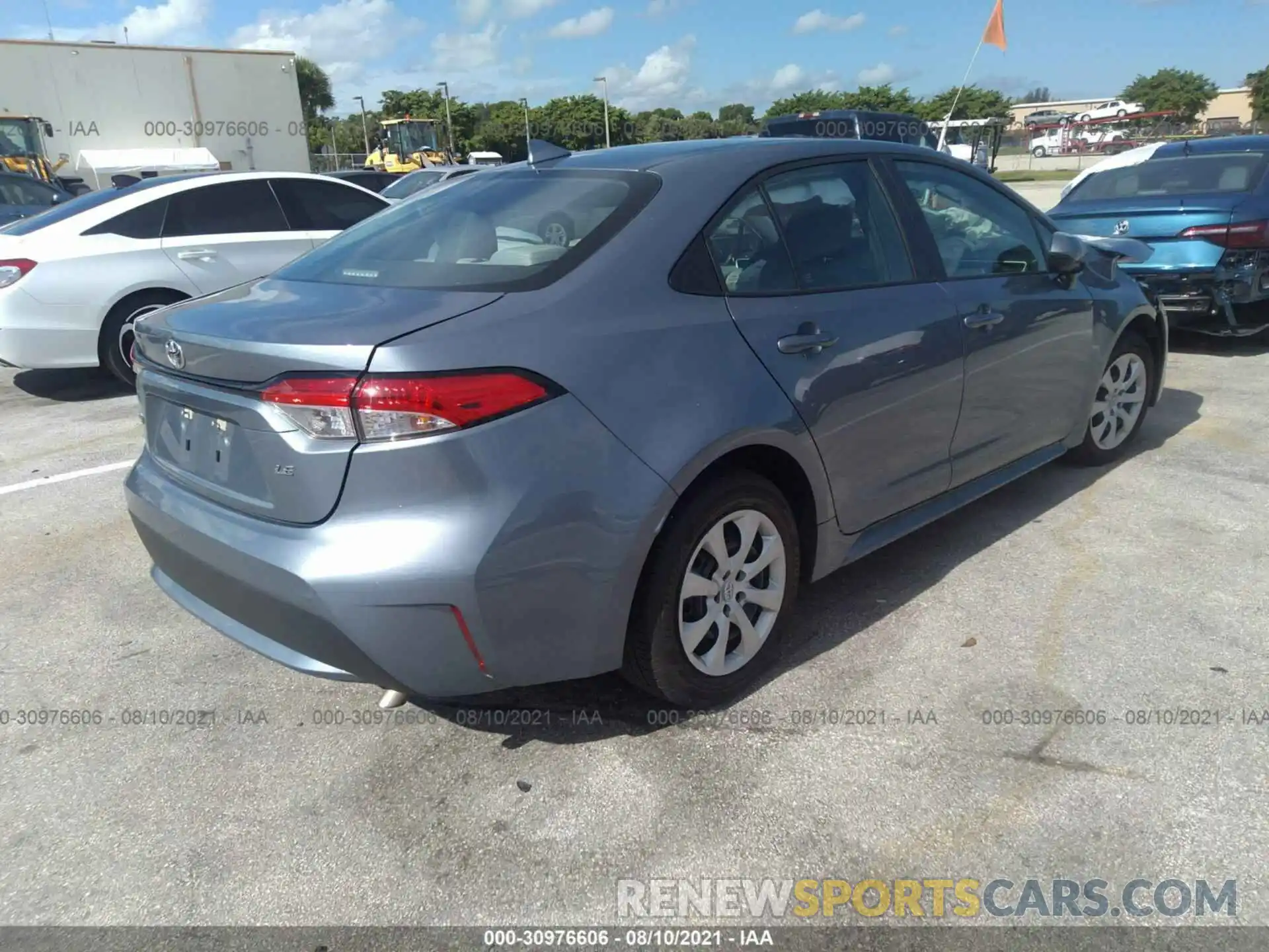 4 Photograph of a damaged car 5YFEPMAE3MP186423 TOYOTA COROLLA 2021