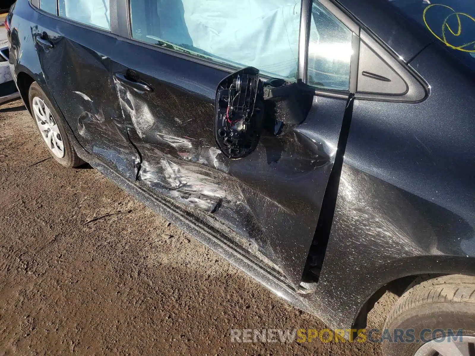 9 Photograph of a damaged car 5YFEPMAE3MP190469 TOYOTA COROLLA 2021