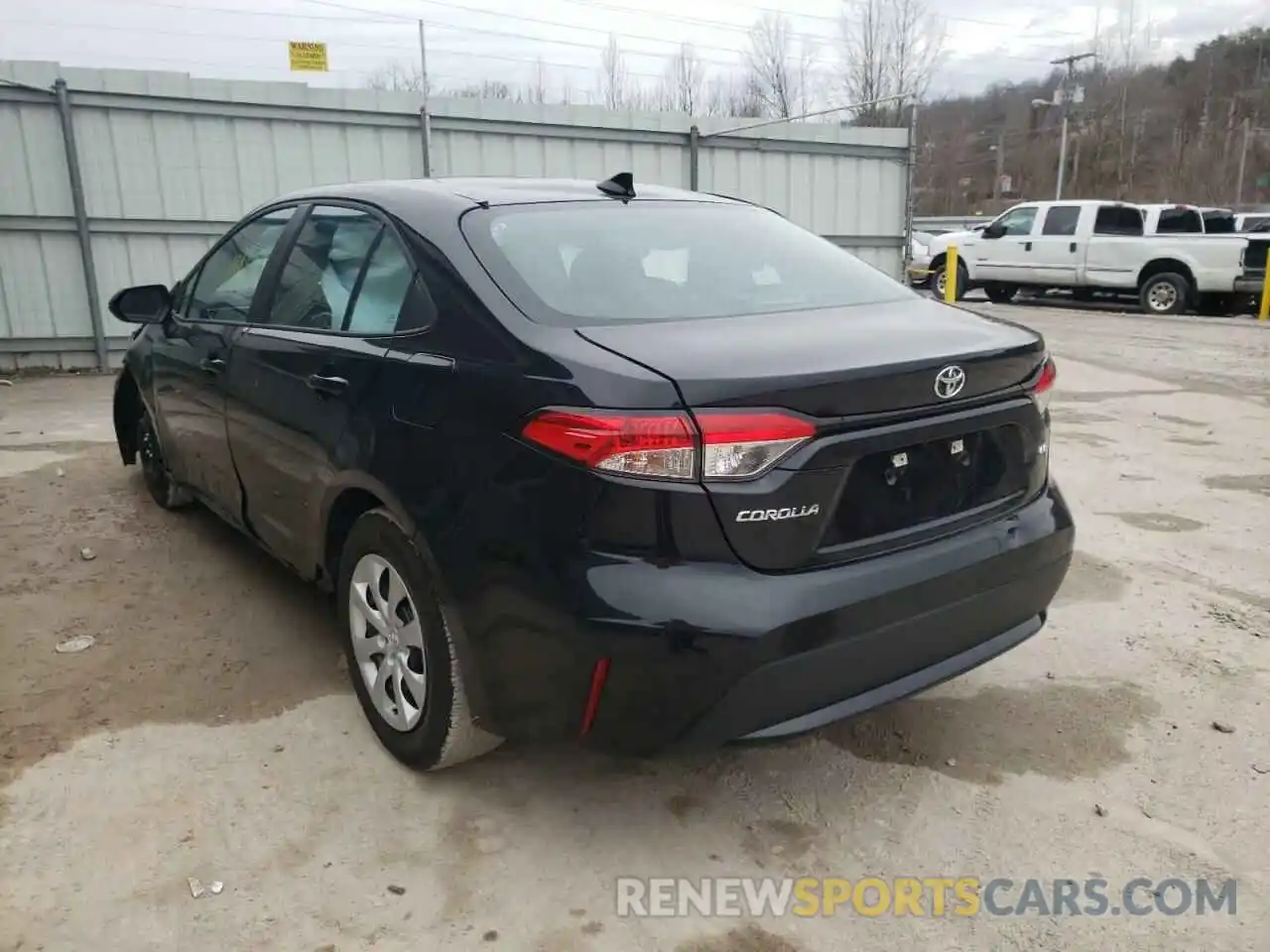 3 Photograph of a damaged car 5YFEPMAE3MP192173 TOYOTA COROLLA 2021