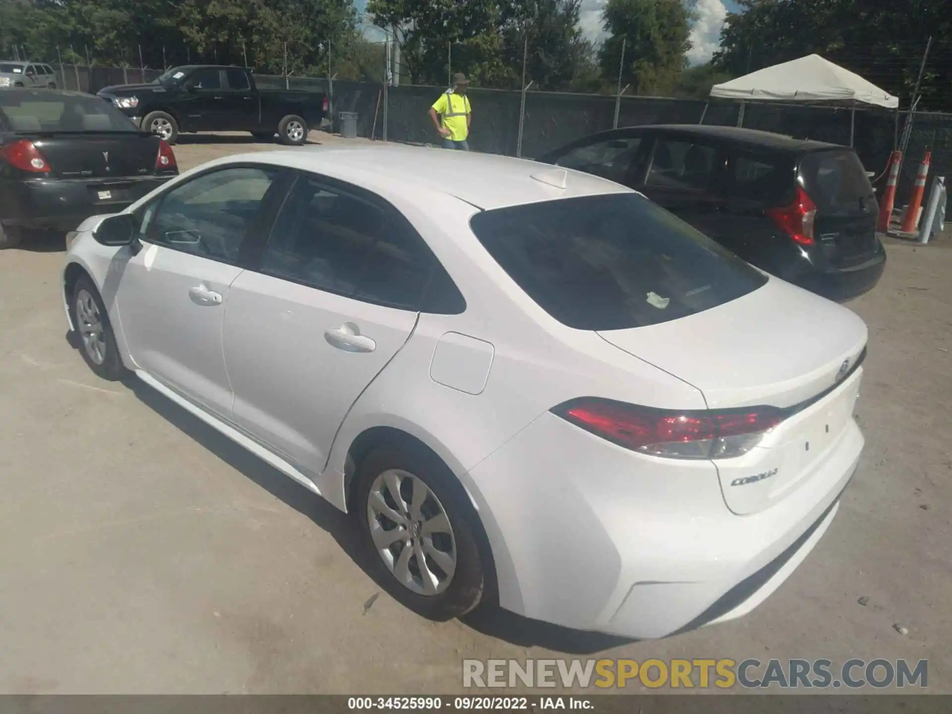 3 Photograph of a damaged car 5YFEPMAE3MP192741 TOYOTA COROLLA 2021