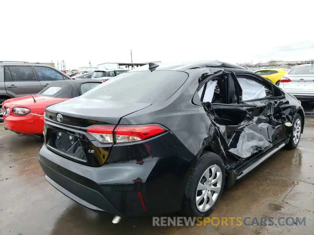 4 Photograph of a damaged car 5YFEPMAE3MP194229 TOYOTA COROLLA 2021