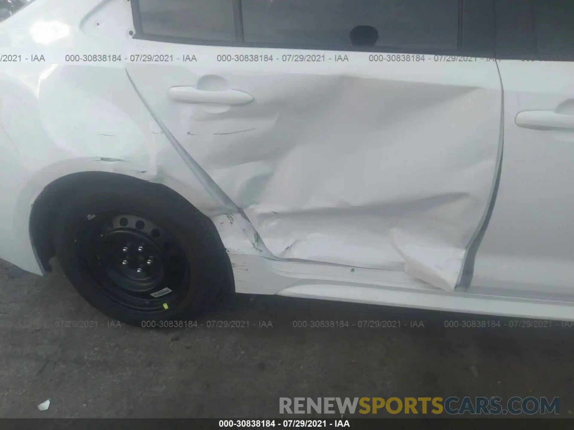 6 Photograph of a damaged car 5YFEPMAE3MP194392 TOYOTA COROLLA 2021