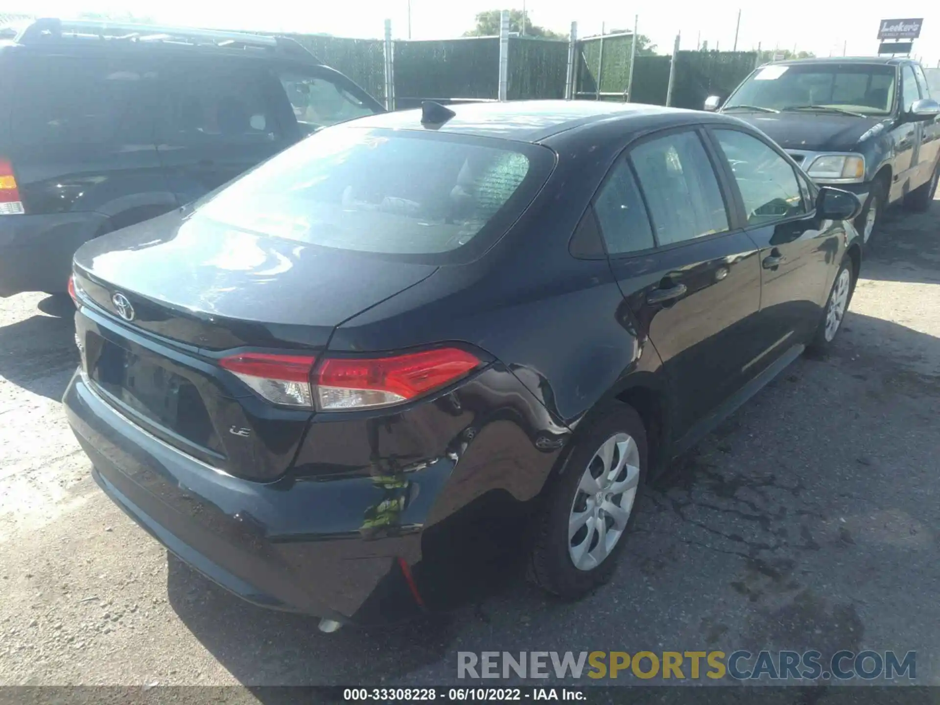 4 Photograph of a damaged car 5YFEPMAE3MP195140 TOYOTA COROLLA 2021