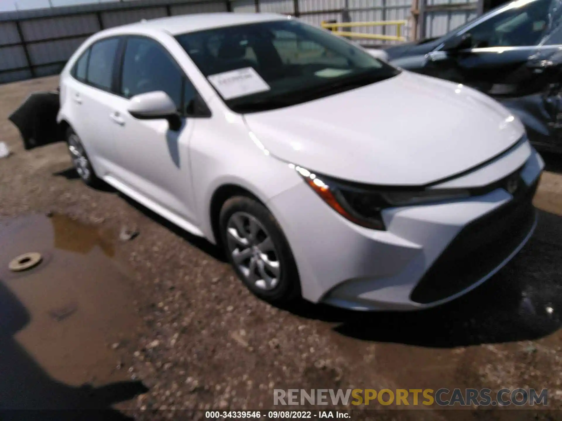 1 Photograph of a damaged car 5YFEPMAE3MP200109 TOYOTA COROLLA 2021