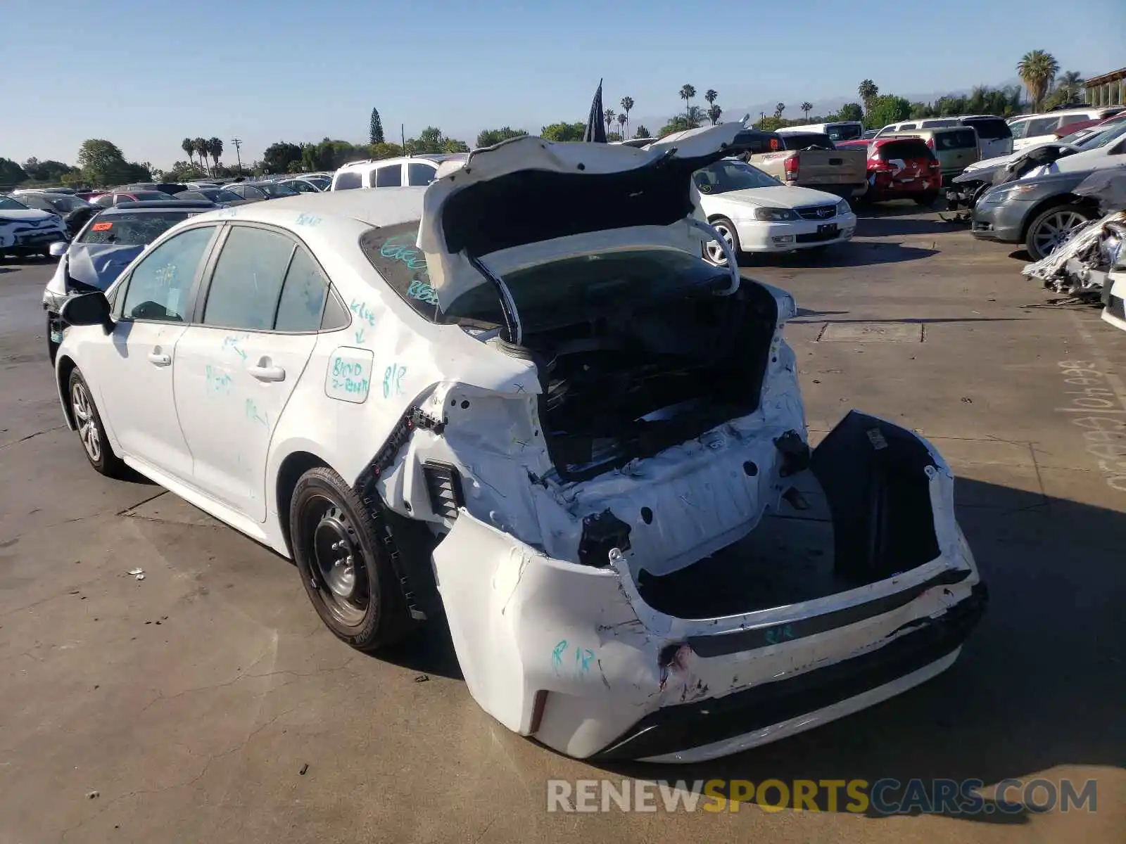 3 Photograph of a damaged car 5YFEPMAE3MP200353 TOYOTA COROLLA 2021