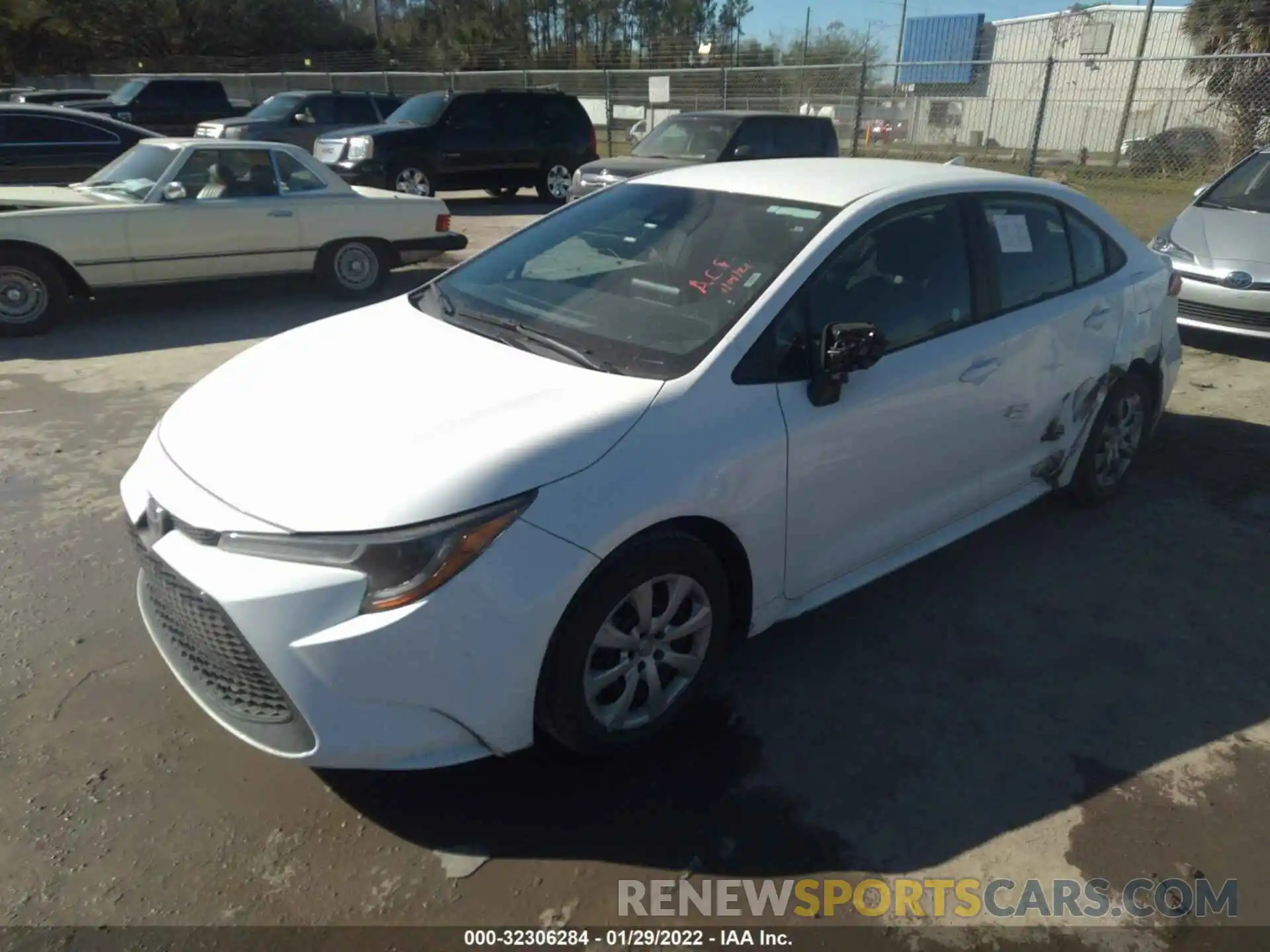 2 Photograph of a damaged car 5YFEPMAE3MP202331 TOYOTA COROLLA 2021