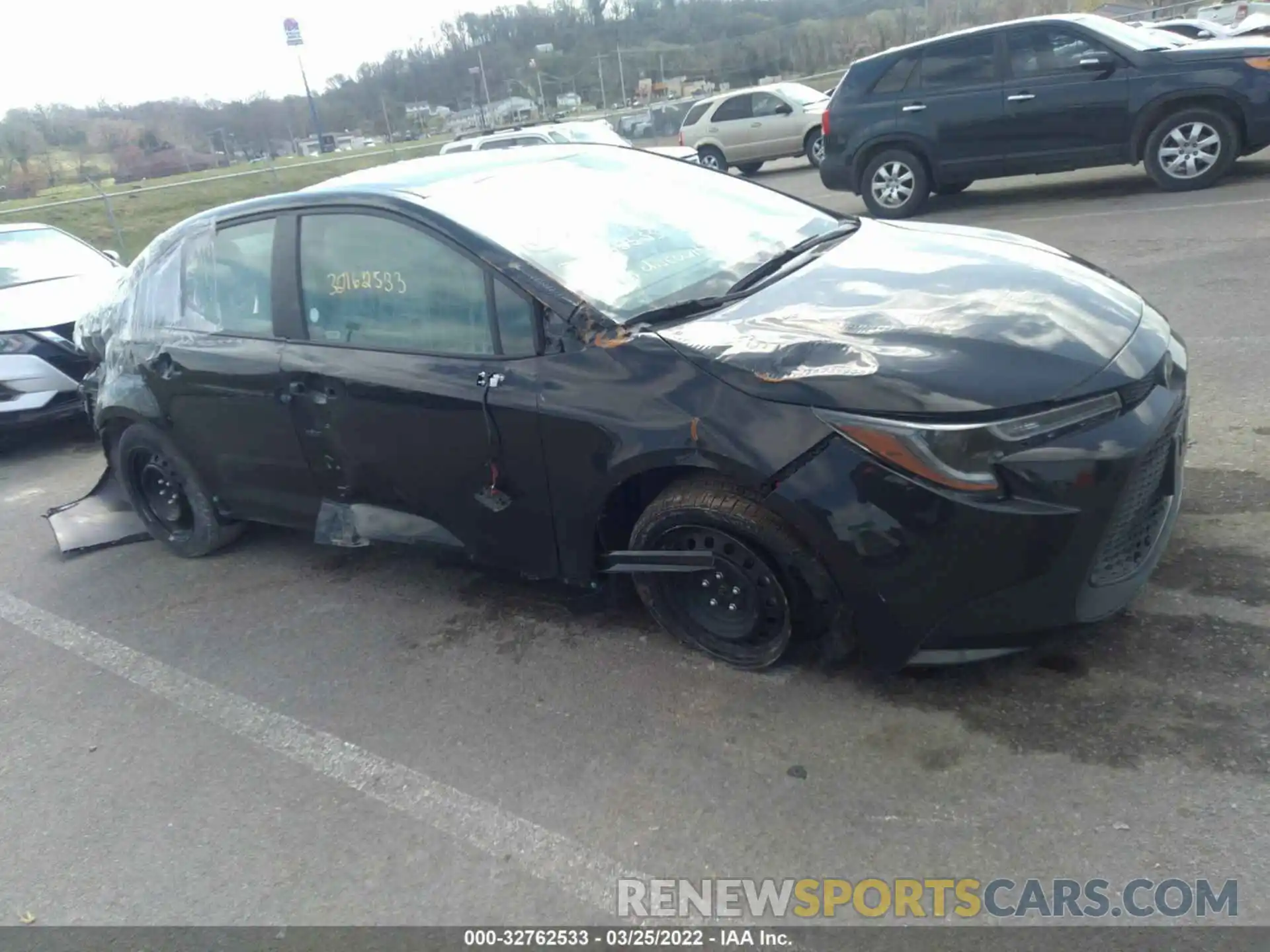 1 Photograph of a damaged car 5YFEPMAE3MP204564 TOYOTA COROLLA 2021