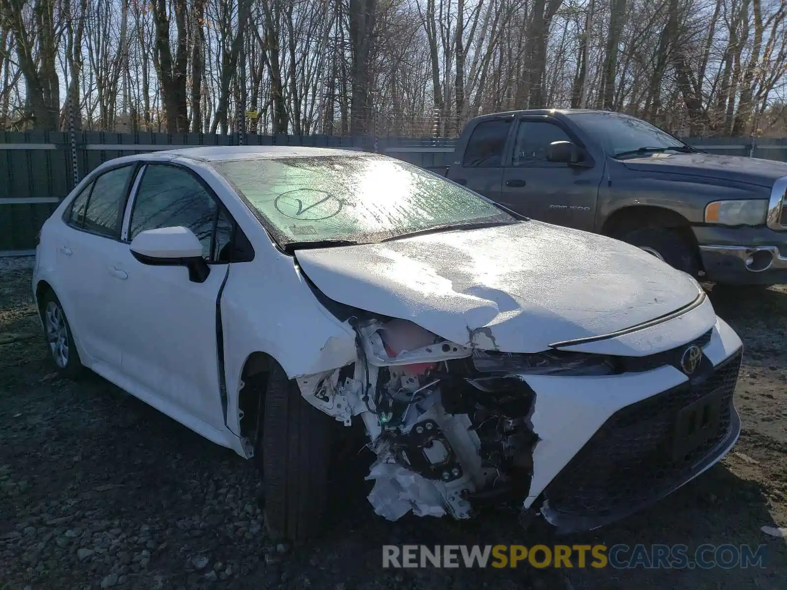 1 Photograph of a damaged car 5YFEPMAE3MP205018 TOYOTA COROLLA 2021