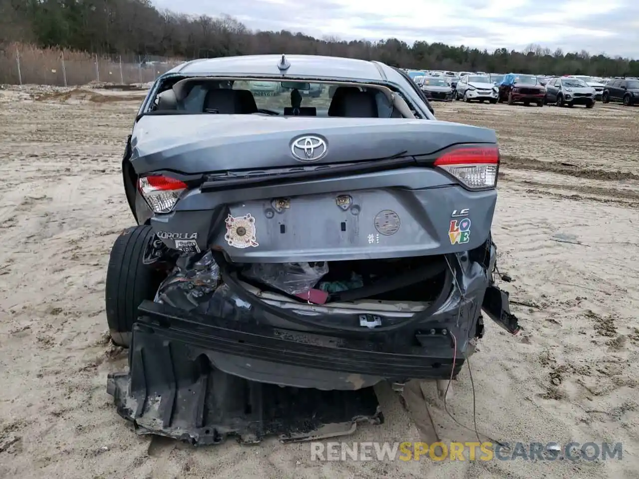 6 Photograph of a damaged car 5YFEPMAE3MP205083 TOYOTA COROLLA 2021