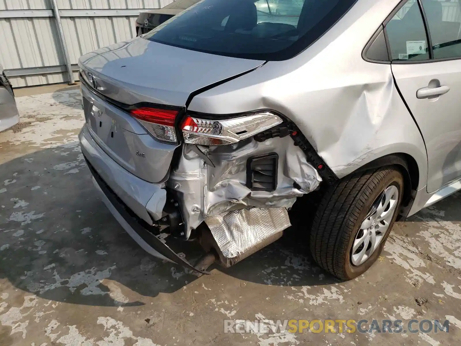 9 Photograph of a damaged car 5YFEPMAE3MP206007 TOYOTA COROLLA 2021