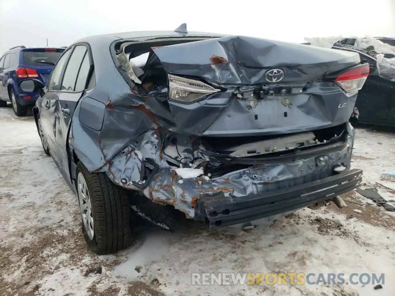 3 Photograph of a damaged car 5YFEPMAE3MP207366 TOYOTA COROLLA 2021