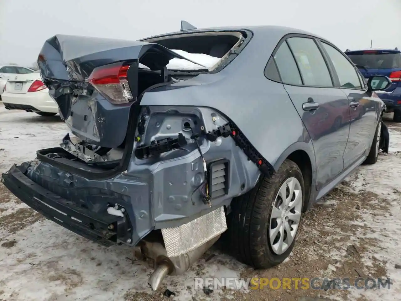 4 Photograph of a damaged car 5YFEPMAE3MP207366 TOYOTA COROLLA 2021