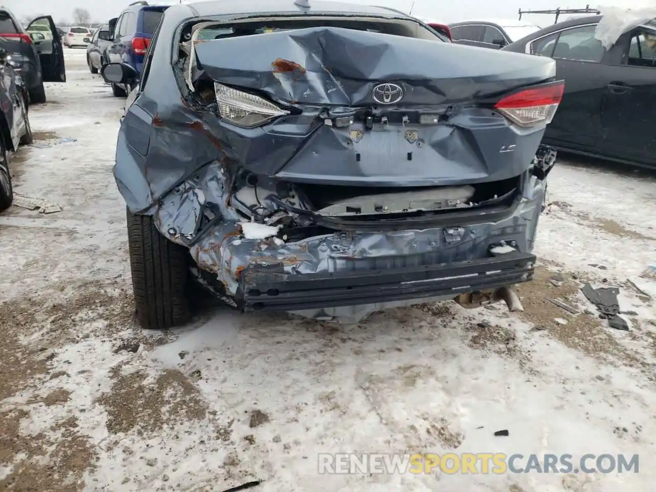 9 Photograph of a damaged car 5YFEPMAE3MP207366 TOYOTA COROLLA 2021