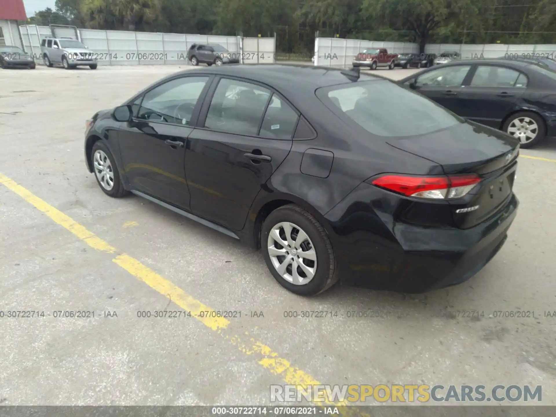 3 Photograph of a damaged car 5YFEPMAE3MP207769 TOYOTA COROLLA 2021