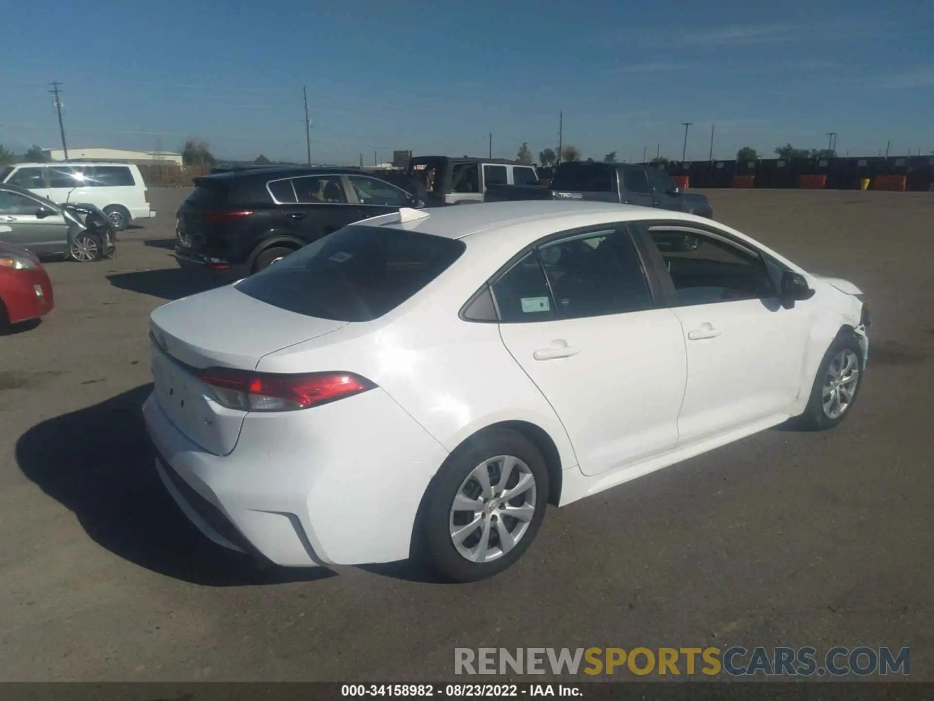 4 Photograph of a damaged car 5YFEPMAE3MP208033 TOYOTA COROLLA 2021