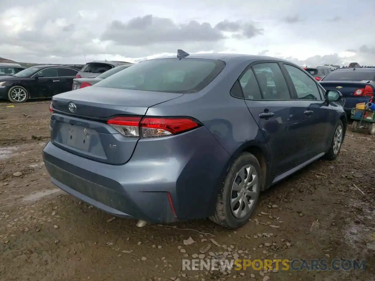 4 Photograph of a damaged car 5YFEPMAE3MP209196 TOYOTA COROLLA 2021