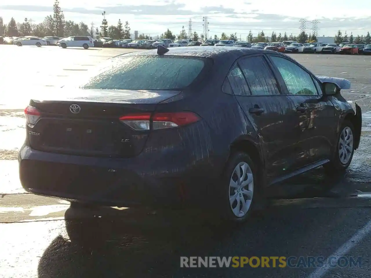 4 Photograph of a damaged car 5YFEPMAE3MP211546 TOYOTA COROLLA 2021