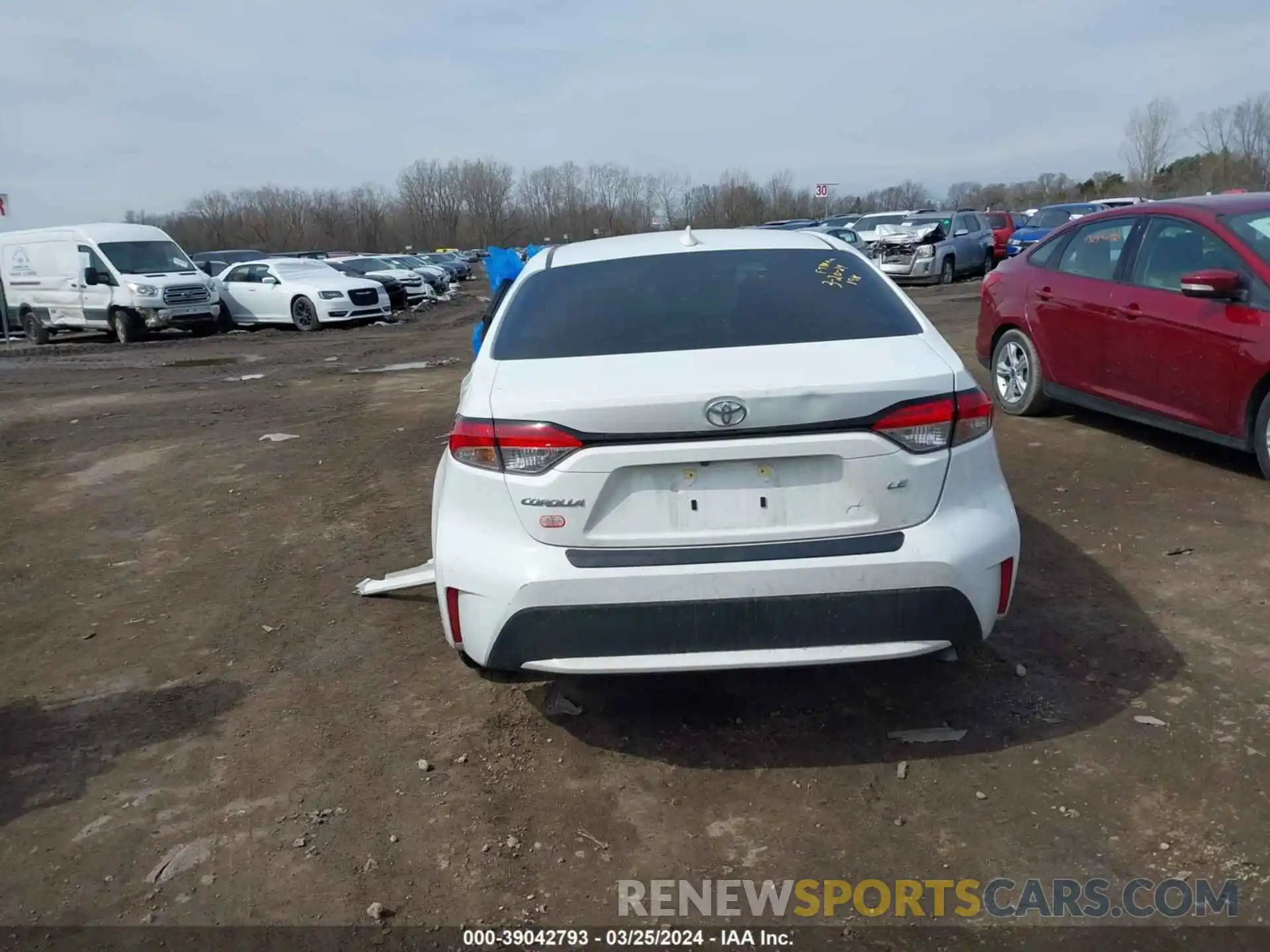 16 Photograph of a damaged car 5YFEPMAE3MP212518 TOYOTA COROLLA 2021