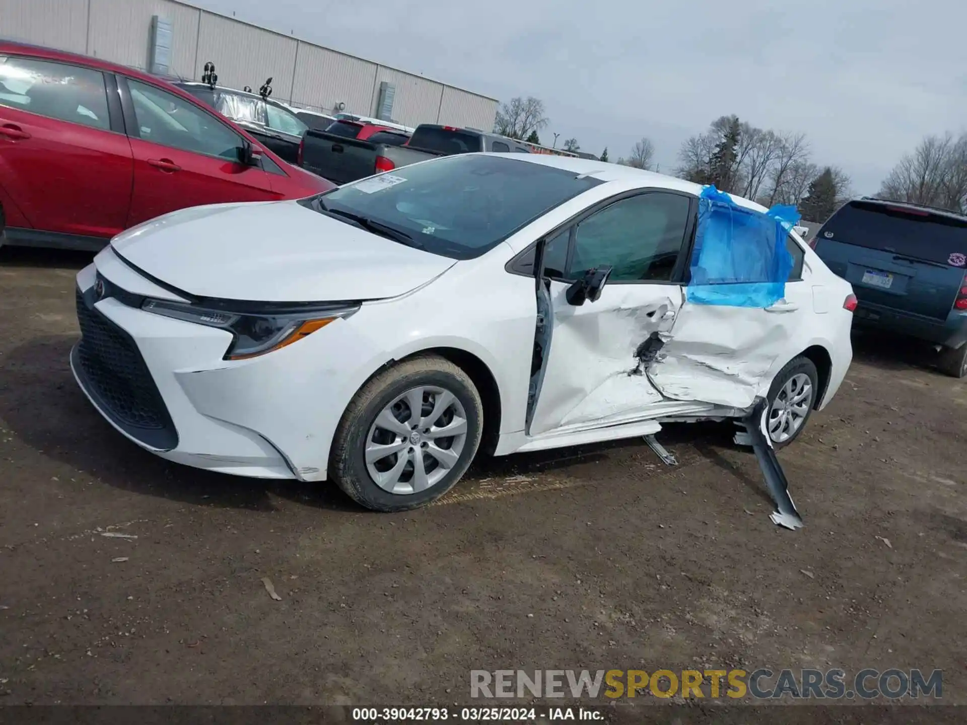 2 Photograph of a damaged car 5YFEPMAE3MP212518 TOYOTA COROLLA 2021