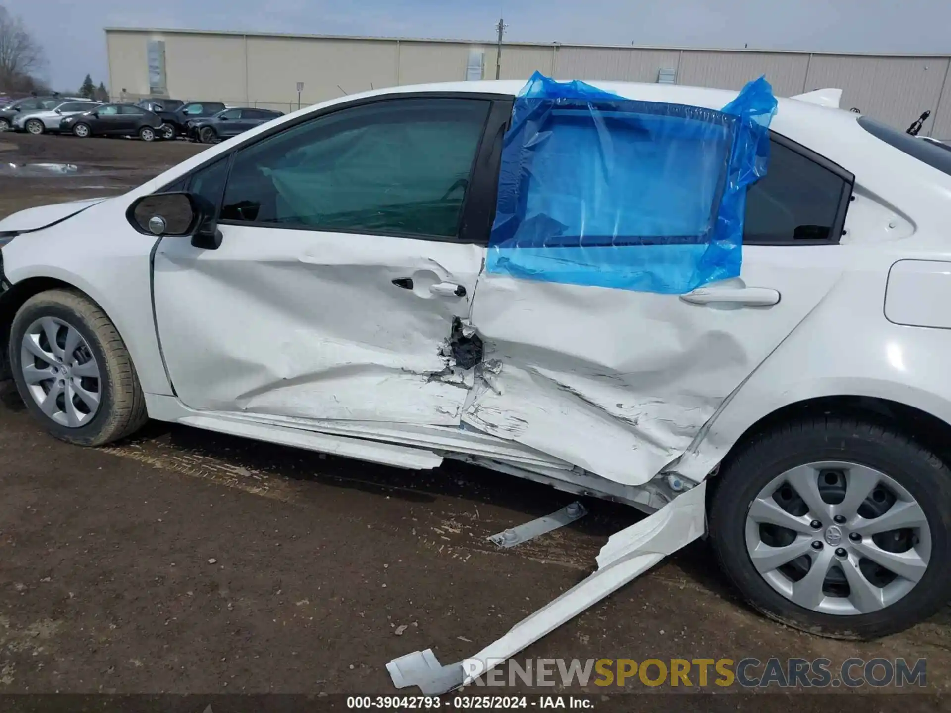 6 Photograph of a damaged car 5YFEPMAE3MP212518 TOYOTA COROLLA 2021