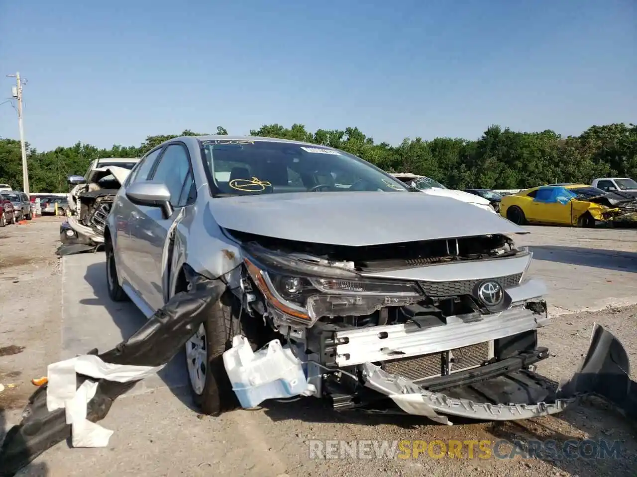 1 Photograph of a damaged car 5YFEPMAE3MP215029 TOYOTA COROLLA 2021