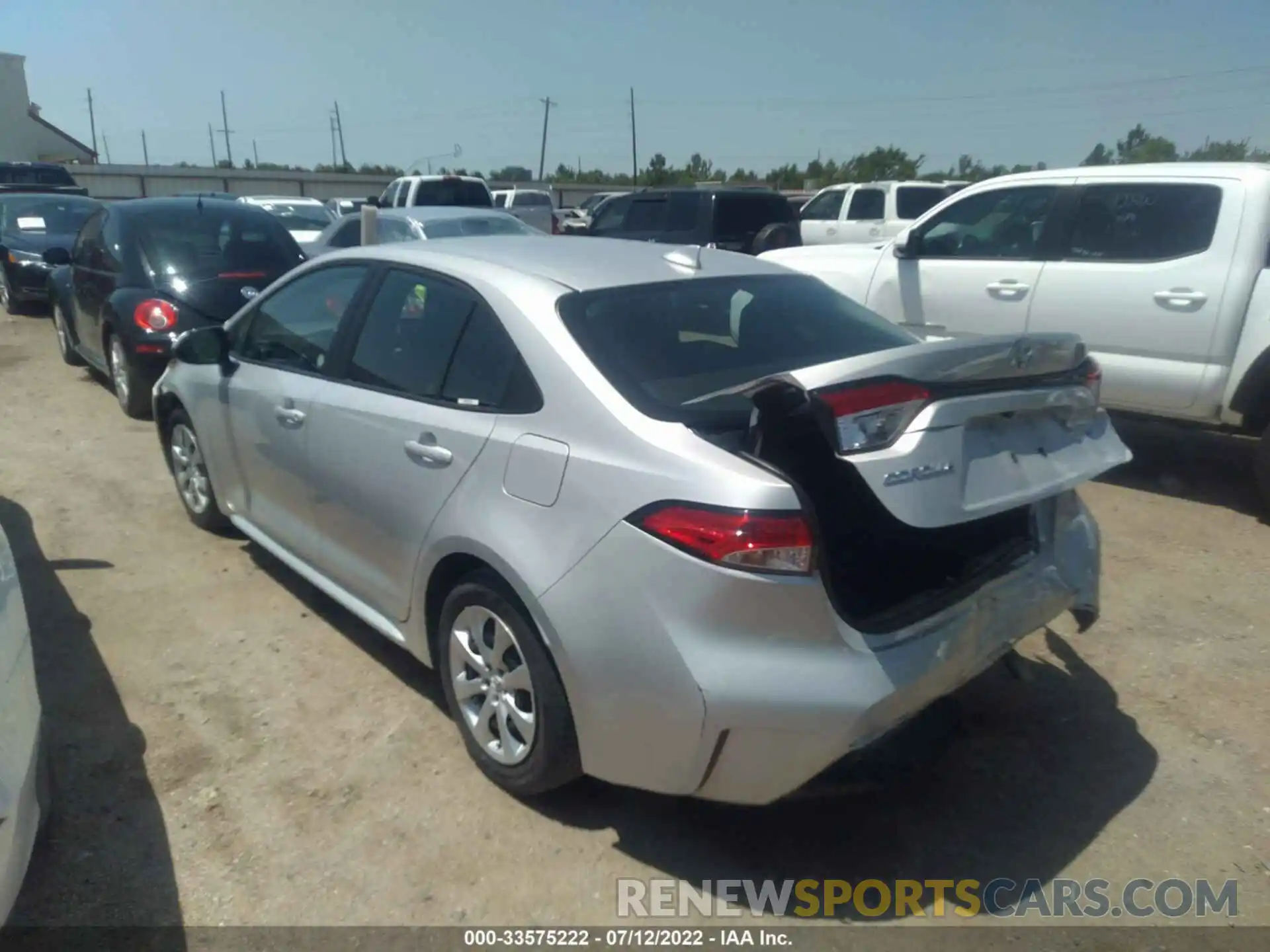 3 Photograph of a damaged car 5YFEPMAE3MP215824 TOYOTA COROLLA 2021