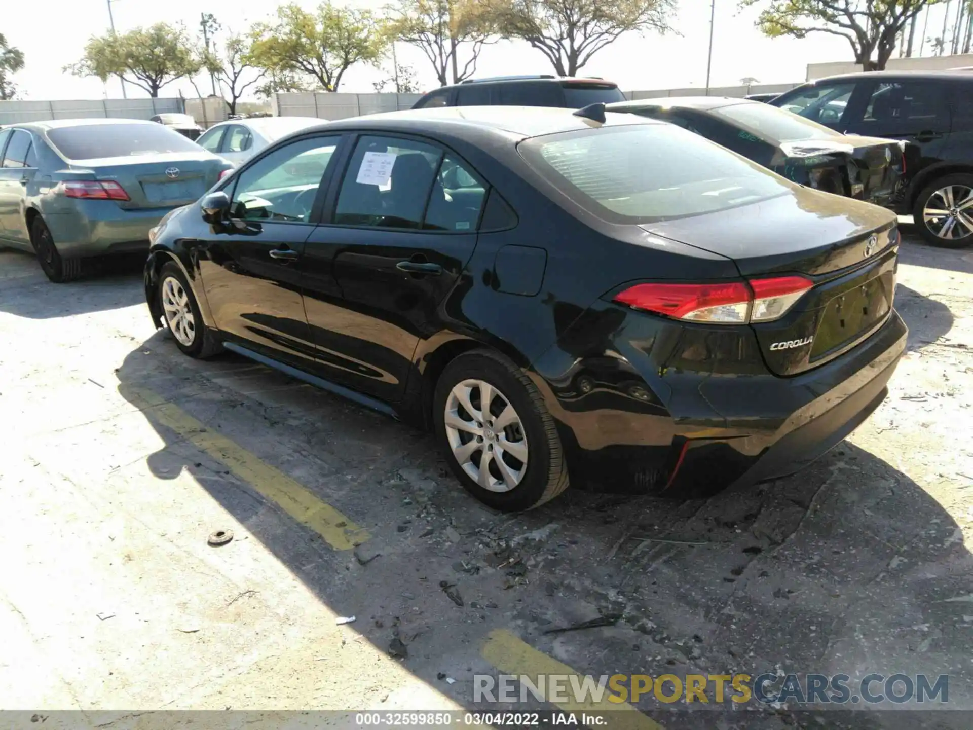 3 Photograph of a damaged car 5YFEPMAE3MP217735 TOYOTA COROLLA 2021