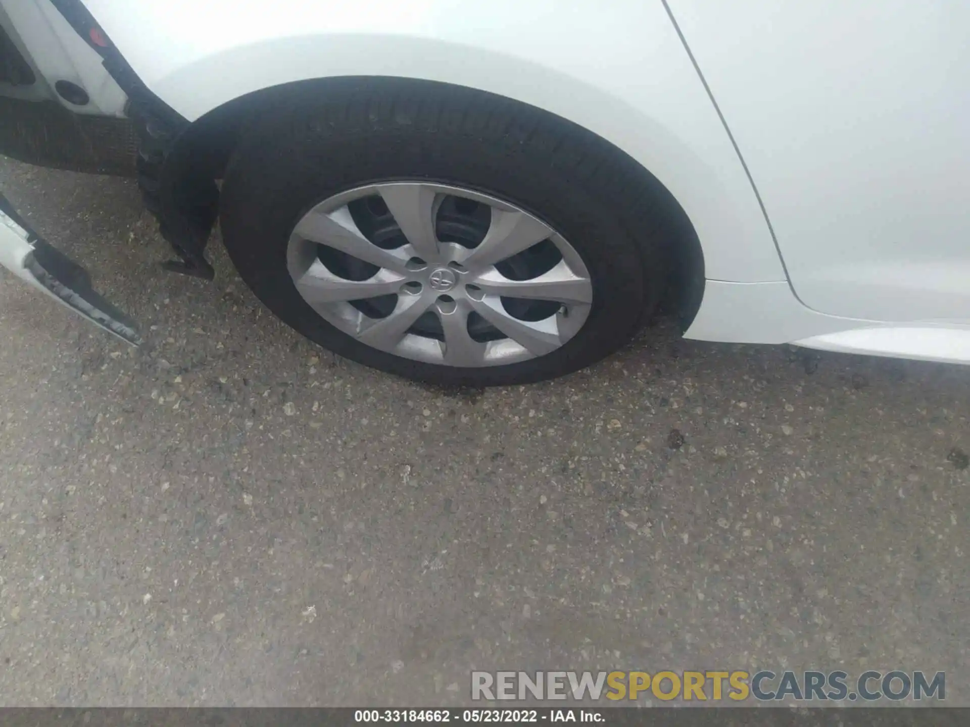 16 Photograph of a damaged car 5YFEPMAE3MP218688 TOYOTA COROLLA 2021