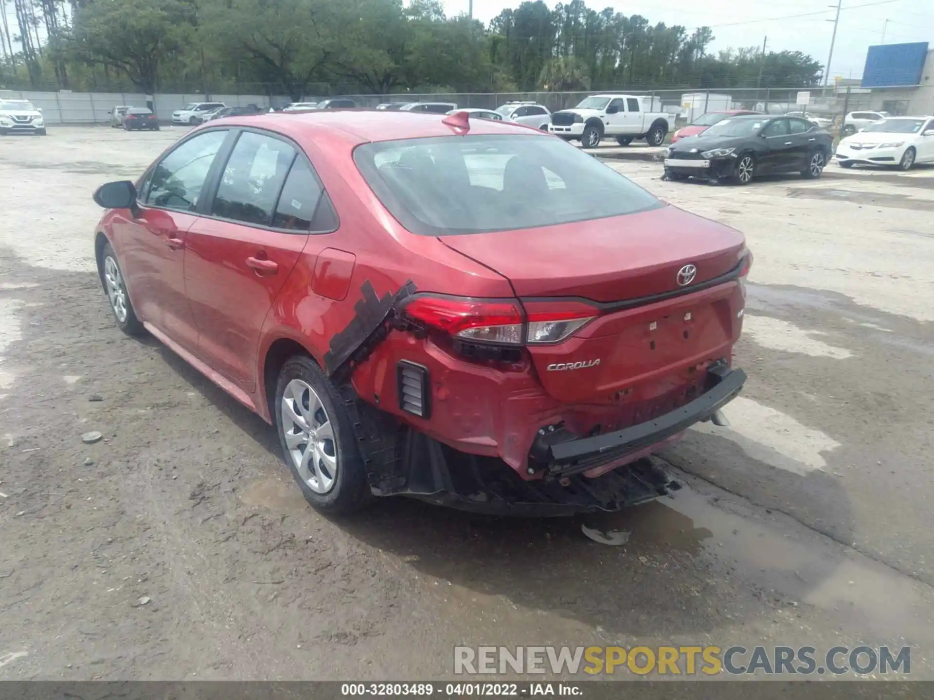 3 Photograph of a damaged car 5YFEPMAE3MP219209 TOYOTA COROLLA 2021