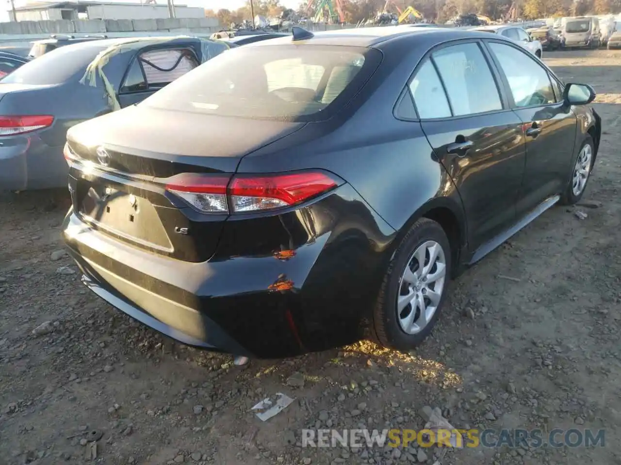 4 Photograph of a damaged car 5YFEPMAE3MP221364 TOYOTA COROLLA 2021