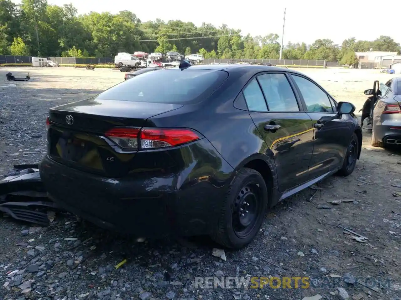 4 Photograph of a damaged car 5YFEPMAE3MP221493 TOYOTA COROLLA 2021