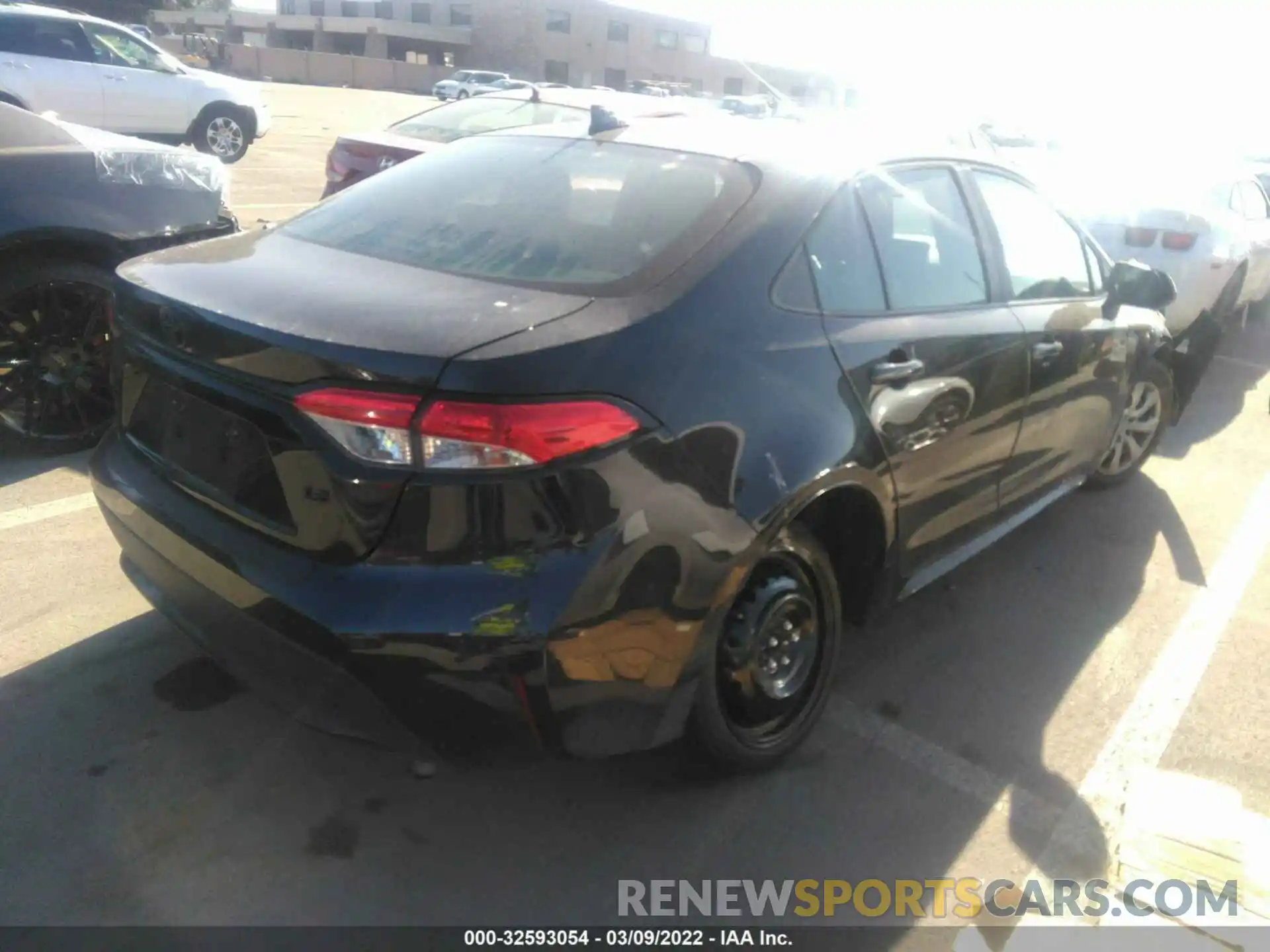 4 Photograph of a damaged car 5YFEPMAE3MP222305 TOYOTA COROLLA 2021