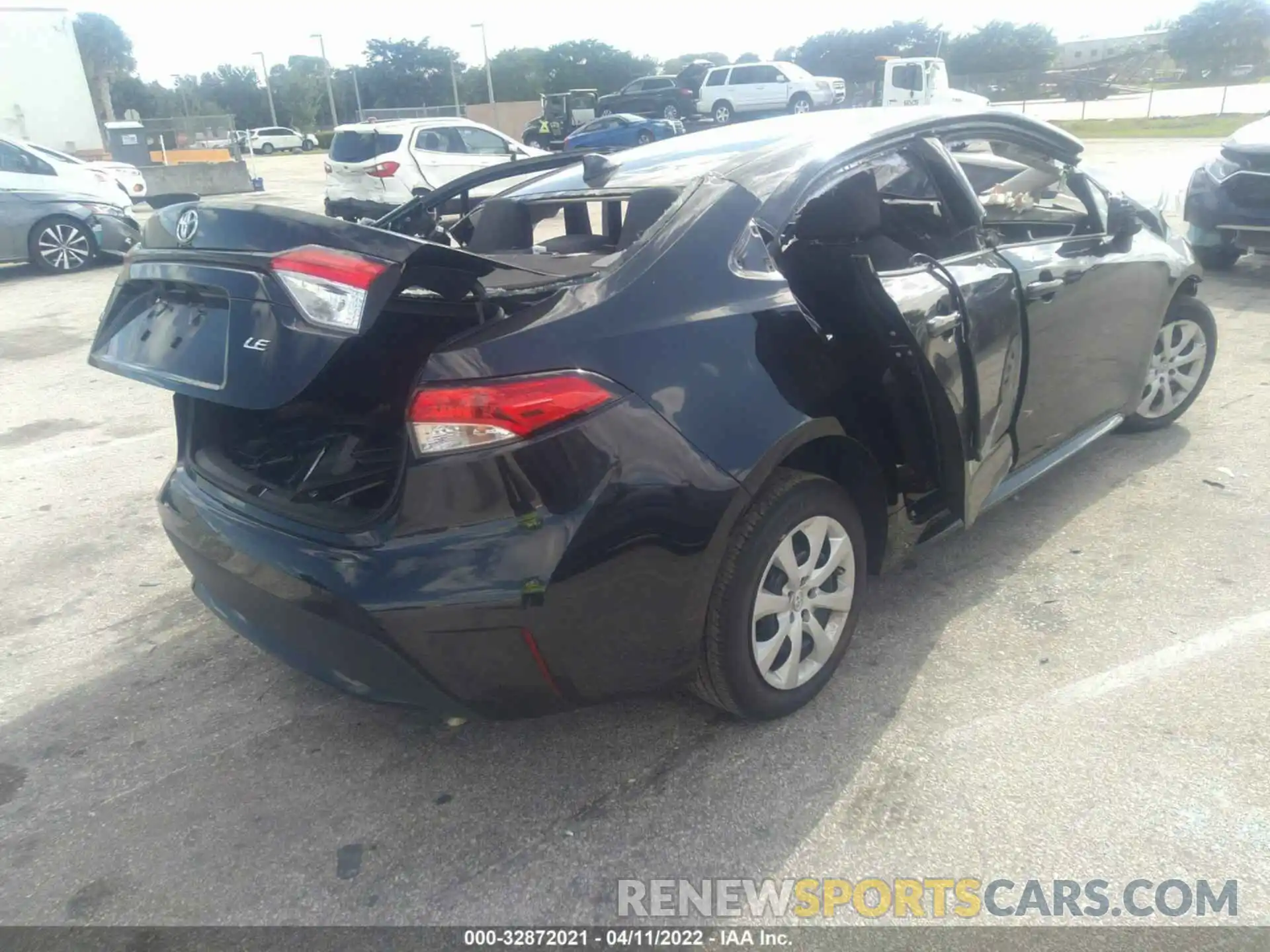 4 Photograph of a damaged car 5YFEPMAE3MP222563 TOYOTA COROLLA 2021