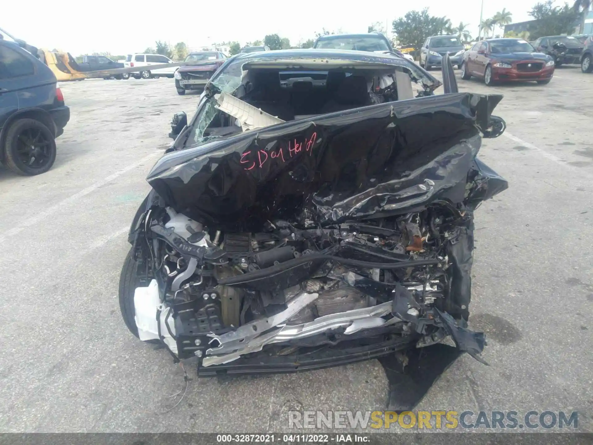 6 Photograph of a damaged car 5YFEPMAE3MP222563 TOYOTA COROLLA 2021