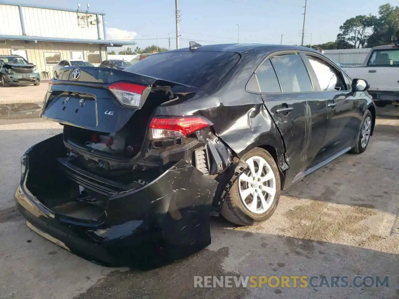 4 Photograph of a damaged car 5YFEPMAE3MP225561 TOYOTA COROLLA 2021