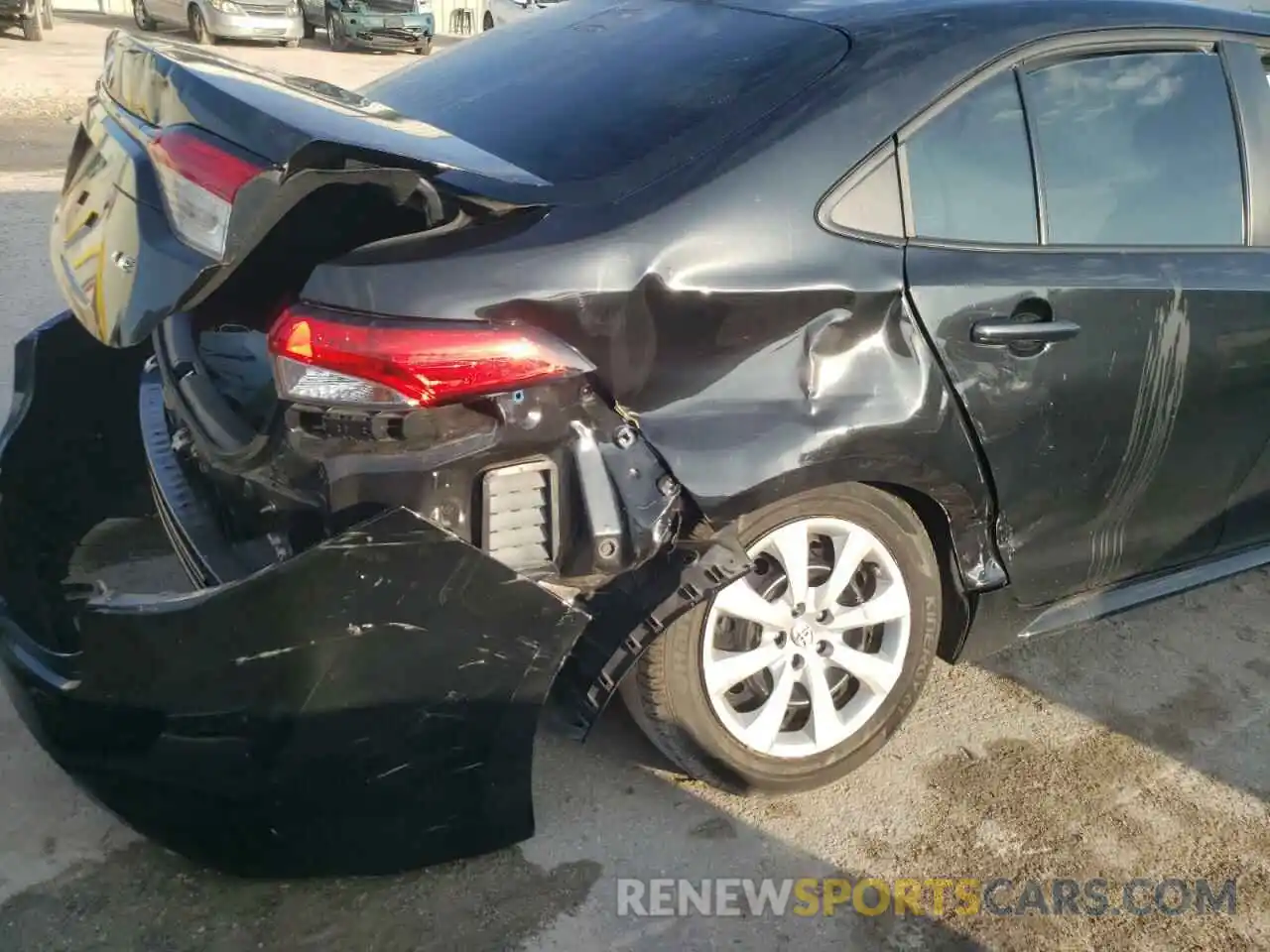 9 Photograph of a damaged car 5YFEPMAE3MP225561 TOYOTA COROLLA 2021