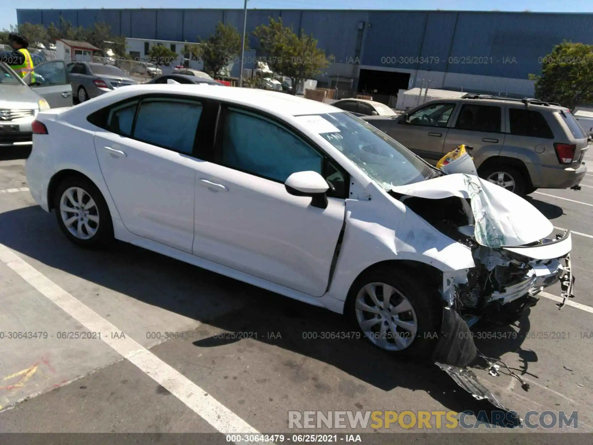 1 Photograph of a damaged car 5YFEPMAE3MP225656 TOYOTA COROLLA 2021