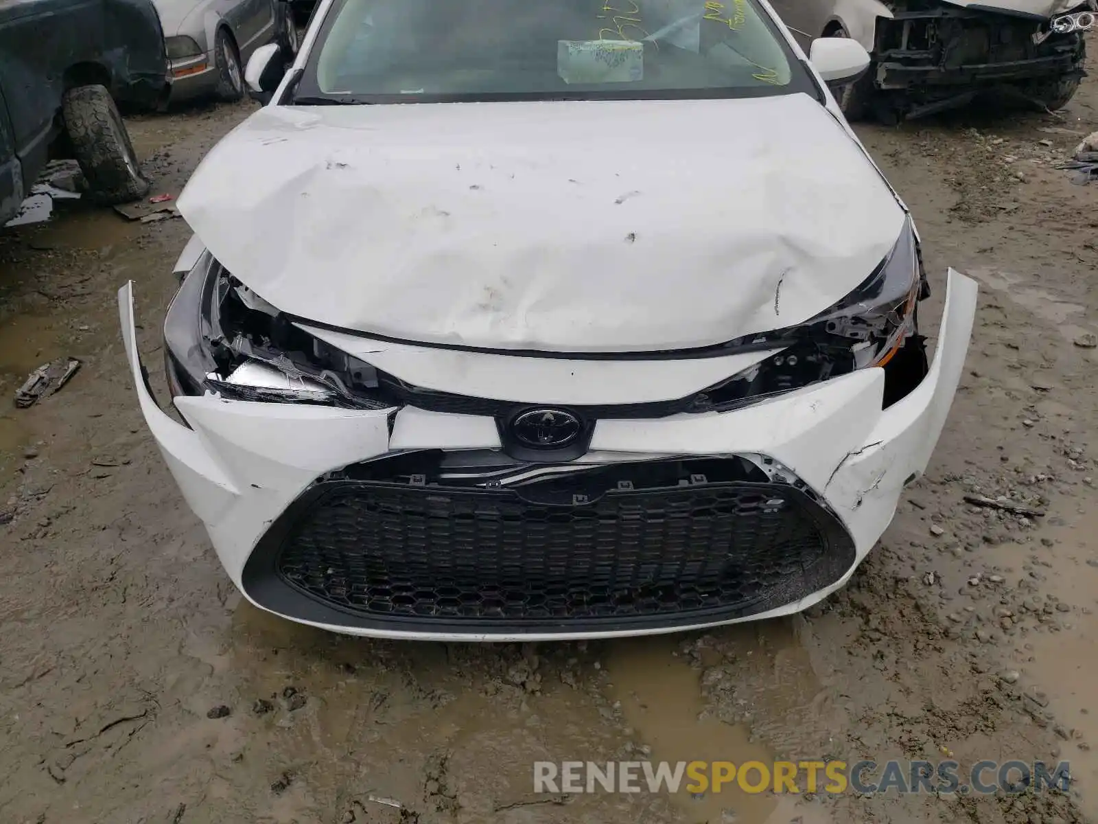 9 Photograph of a damaged car 5YFEPMAE3MP228962 TOYOTA COROLLA 2021